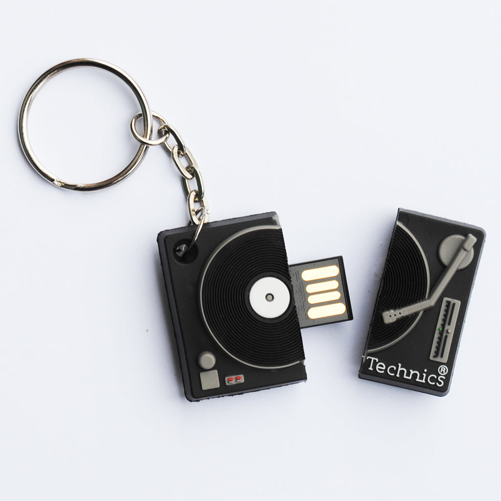 DMC TECHNICS DECK USB KEYRING -